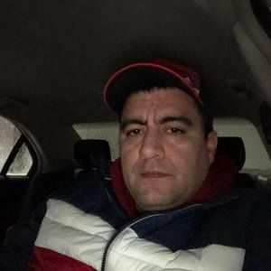 Meet your Posher, Efren